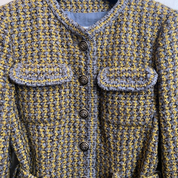 Chanel Tweed Jacket and Skirt Set Rare 2017 Collection - Picture 10 of 14